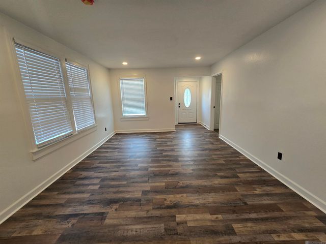 2145 N 38th St, Baton Rouge, LA 70802