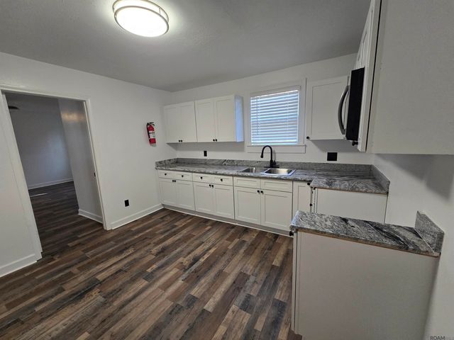 2145 N 38th St, Baton Rouge, LA 70802