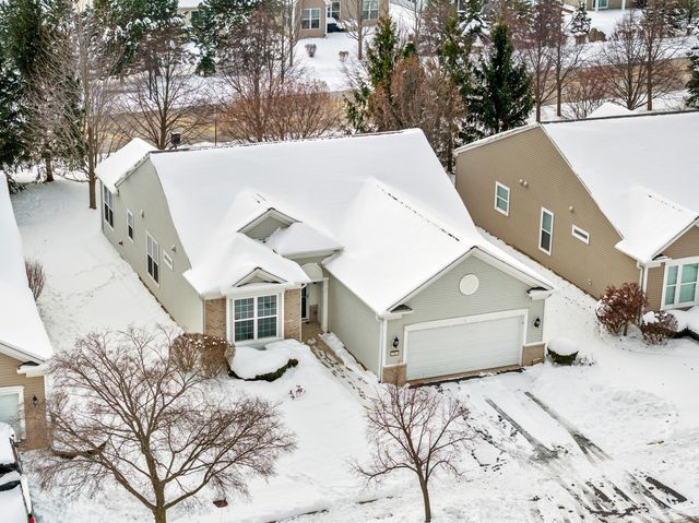 2982 Ravinia Circle, Mundelein, IL 60060