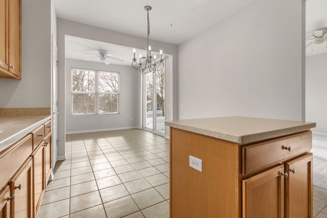 2982 Ravinia Circle, Mundelein, IL 60060