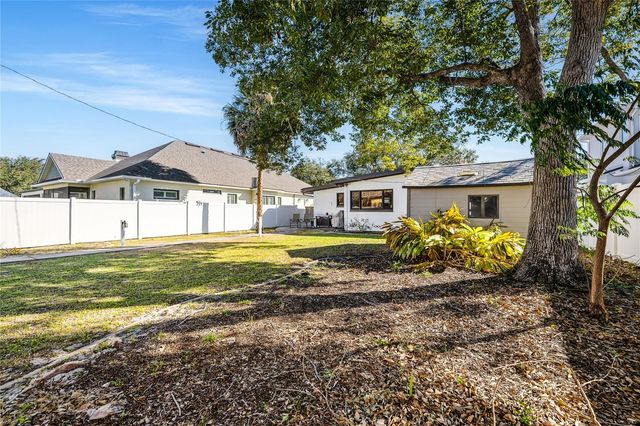 1137 OAKS BOULEVARD, Winter Park, FL 32789