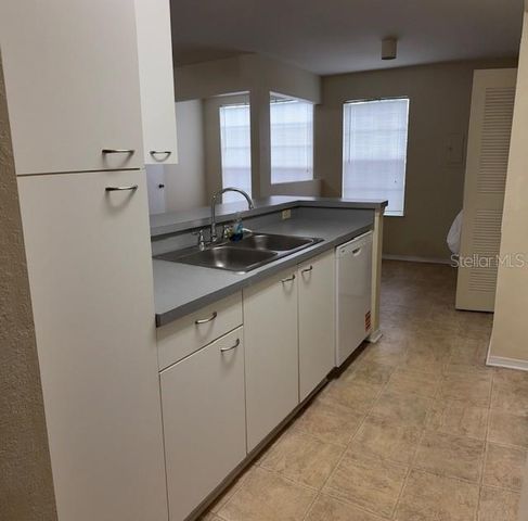 1608 COLUMBIA ARMS CIRCLE 126, Kissimmee, FL 34741