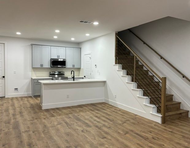 9473 Timberleaf Drive, Dallas, TX 75243