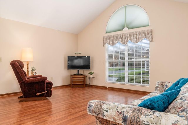 4263 Cobbleton Grove Circle, 1, Canal Winchester, OH 43110