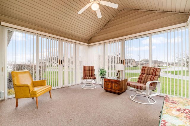 4263 Cobbleton Grove Circle, 1, Canal Winchester, OH 43110