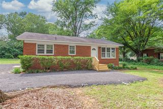 607 N Rocky River Road, Monroe, NC 28110