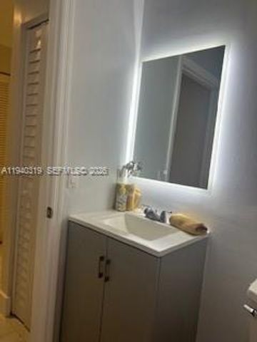 14042 SW 178th St, Miami, FL 33177