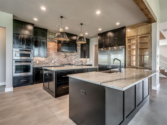 2263 W Lake Drive, Blanchard, OK 73010