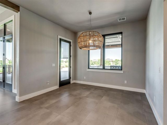 2263 W Lake Drive, Blanchard, OK 73010