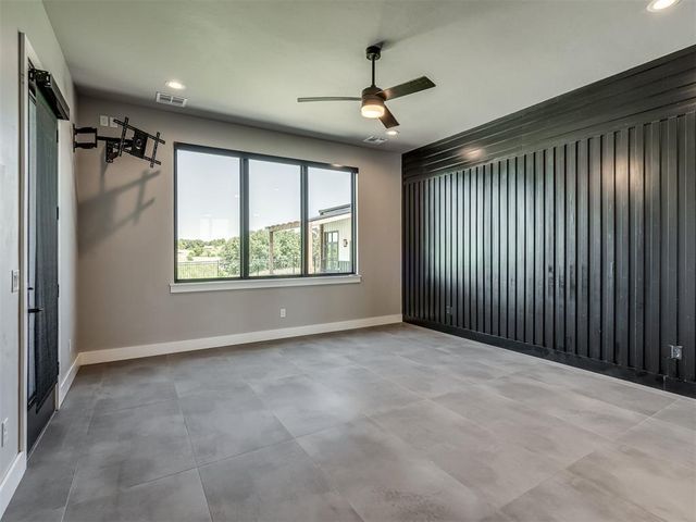 2263 W Lake Drive, Blanchard, OK 73010