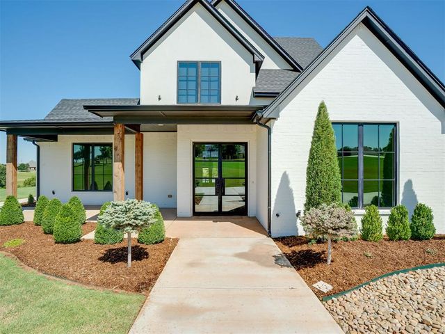 2263 W Lake Drive, Blanchard, OK 73010