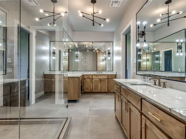 2263 W Lake Drive, Blanchard, OK 73010
