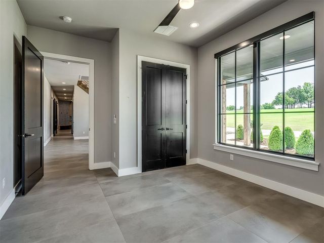 2263 W Lake Drive, Blanchard, OK 73010