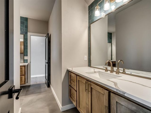 2263 W Lake Drive, Blanchard, OK 73010