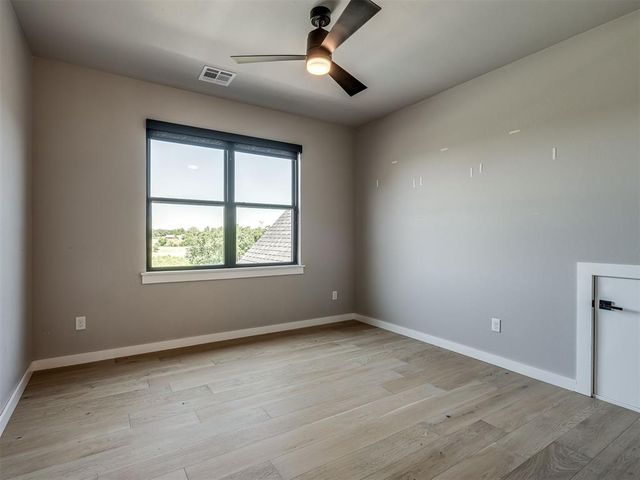2263 W Lake Drive, Blanchard, OK 73010