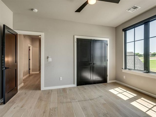 2263 W Lake Drive, Blanchard, OK 73010
