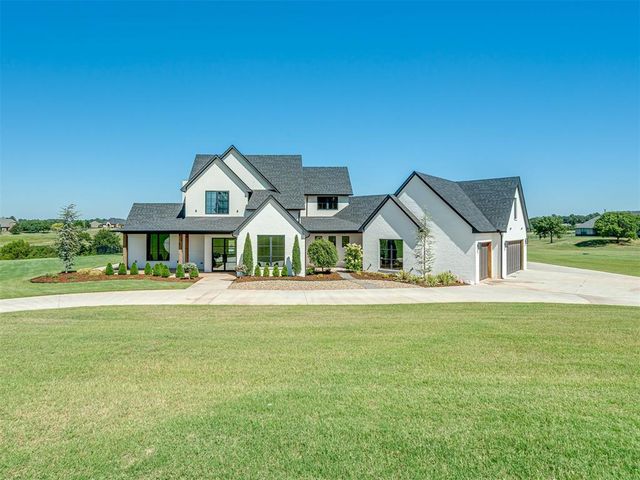 2263 W Lake Drive, Blanchard, OK 73010