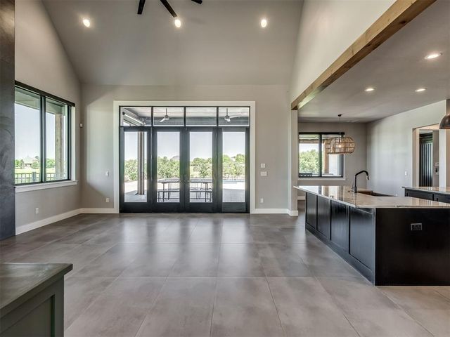 2263 W Lake Drive, Blanchard, OK 73010