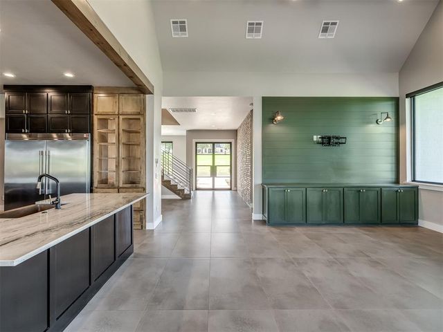 2263 W Lake Drive, Blanchard, OK 73010