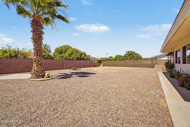10718 W EL CAPITAN Circle, Sun City, AZ 85351