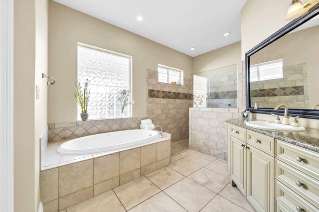 4595 Sailmaker Lane, Destin, FL 32541