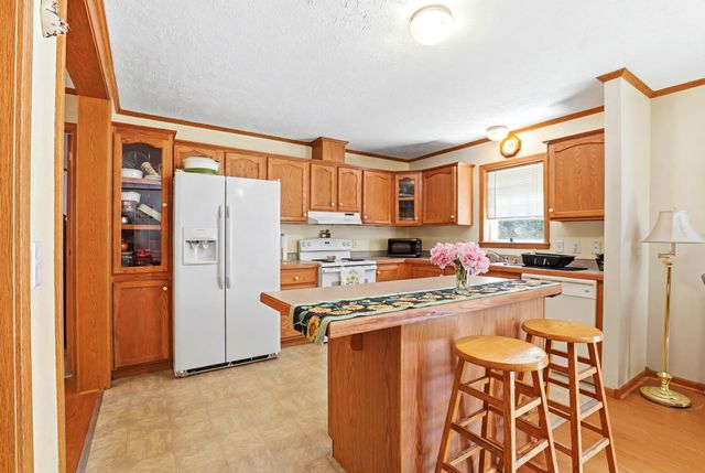 11 Northbrook Drive, Tilton, NH 03276