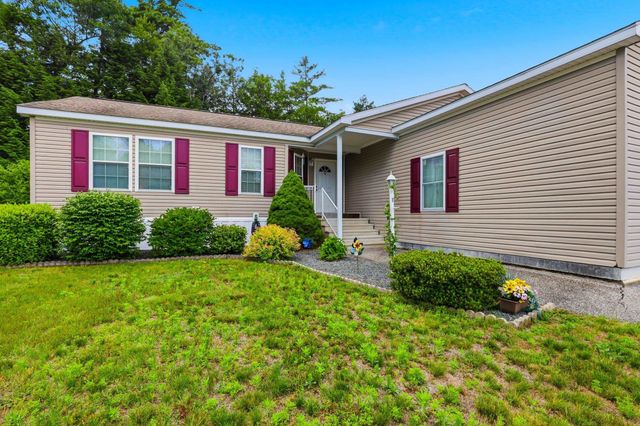 11 Northbrook Drive, Tilton, NH 03276