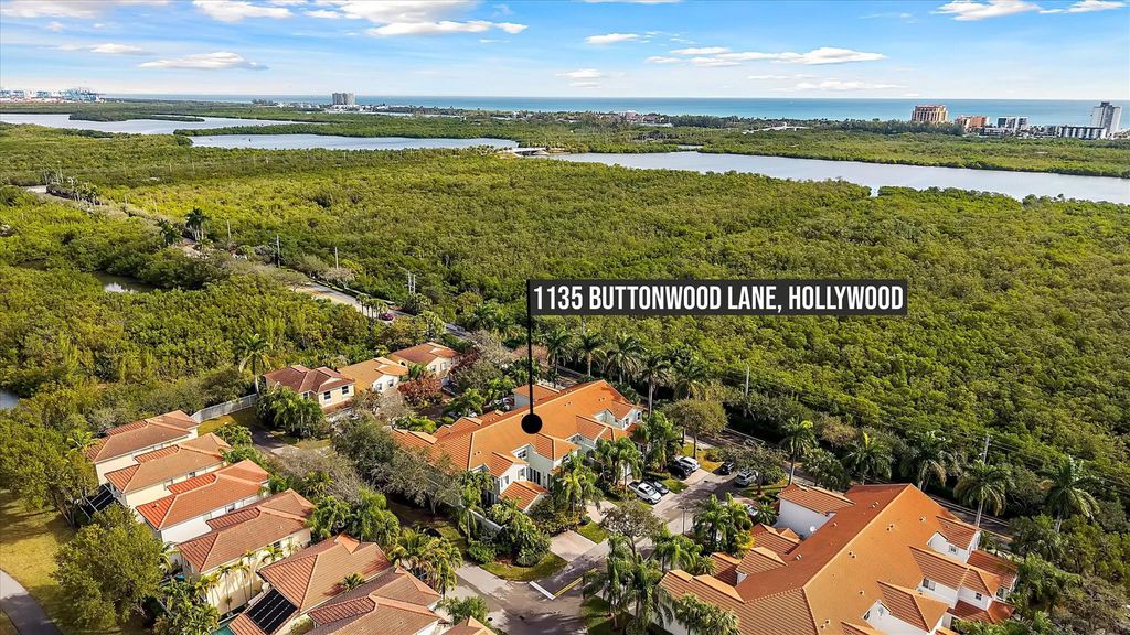 1135 Buttonwood Lane, Hollywood, FL 33019