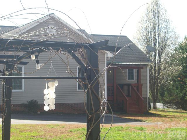 1882 George Brown Road, Crouse, NC 28033