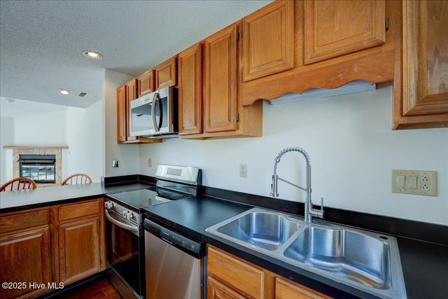 7503 Windward Drive, New Bern, NC 28560