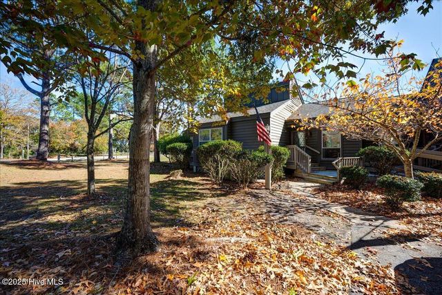 7503 Windward Drive, New Bern, NC 28560