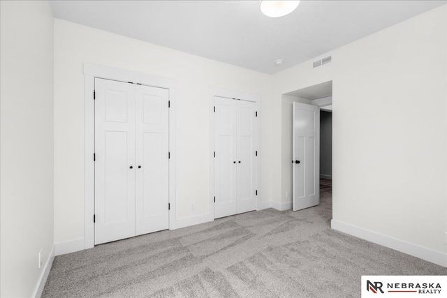 10021 S 180th Avenue Circle, Omaha, NE 68136