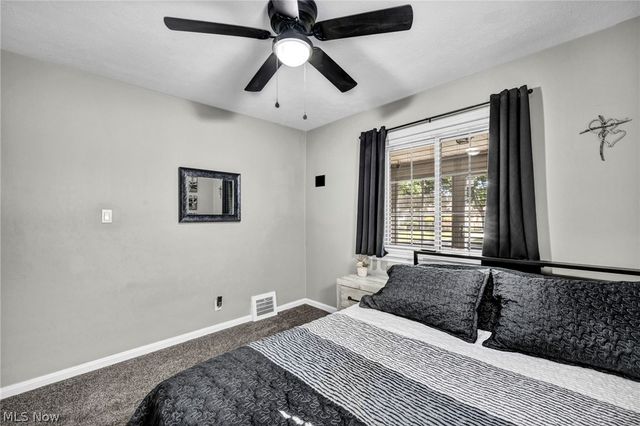5042 W 5th Street, Independence, OH 44131