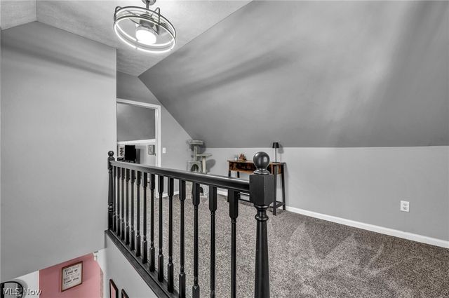 5042 W 5th Street, Independence, OH 44131