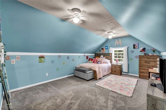 5042 W 5th Street, Independence, OH 44131