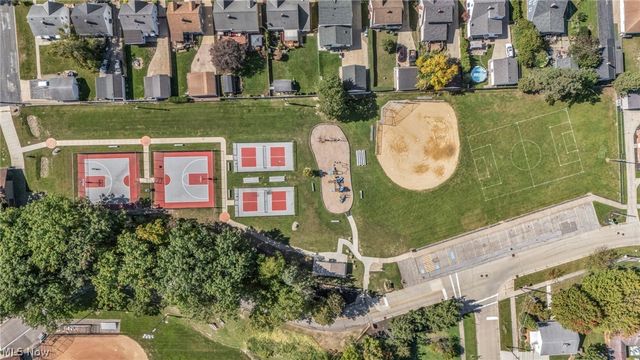 5042 W 5th Street, Independence, OH 44131