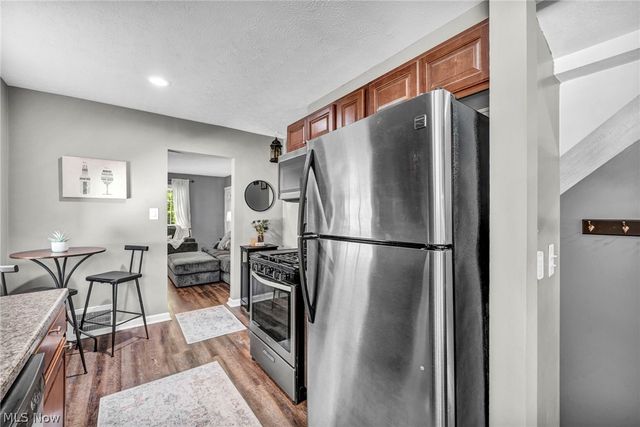 5042 W 5th Street, Independence, OH 44131