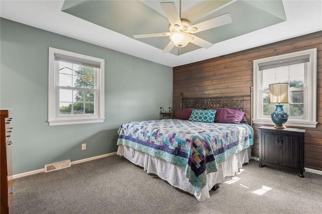 12128 Hollingsworth Road, Kansas City, KS 66109