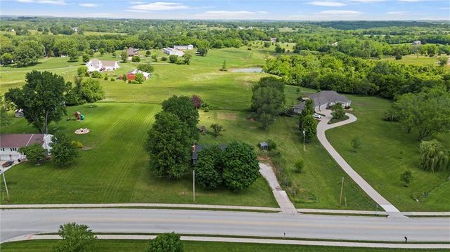 12128 Hollingsworth Road, Kansas City, KS 66109