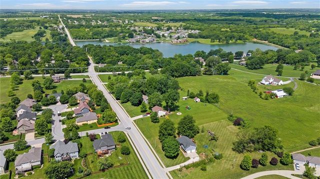 12128 Hollingsworth Road, Kansas City, KS 66109