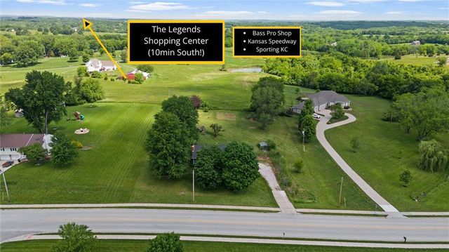 12128 Hollingsworth Road, Kansas City, KS 66109
