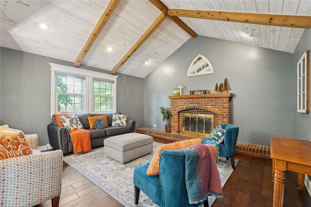 12128 Hollingsworth Road, Kansas City, KS 66109