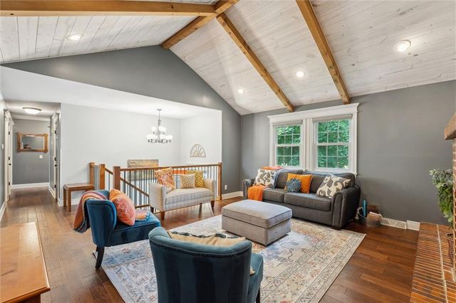 12128 Hollingsworth Road, Kansas City, KS 66109