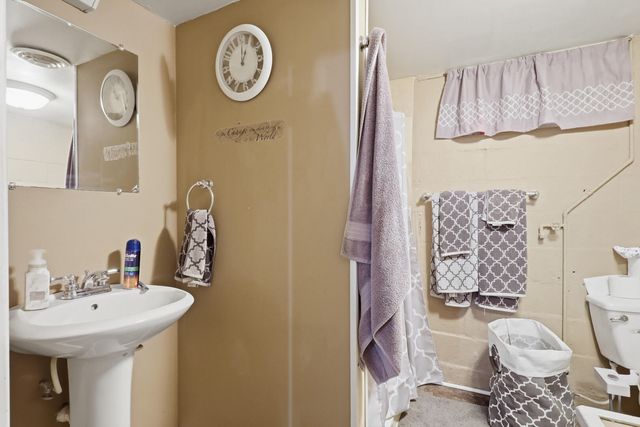 2224 41st Street, Rock Island, IL 61201