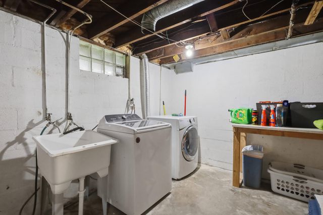 2224 41st Street, Rock Island, IL 61201