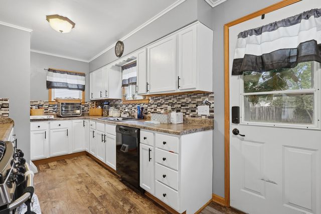 2224 41st Street, Rock Island, IL 61201