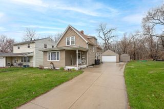 2224 41st Street, Rock Island, IL 61201