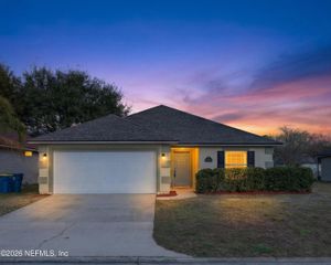 11933 HAYDEN LAKES Circle, Jacksonville, FL 32218