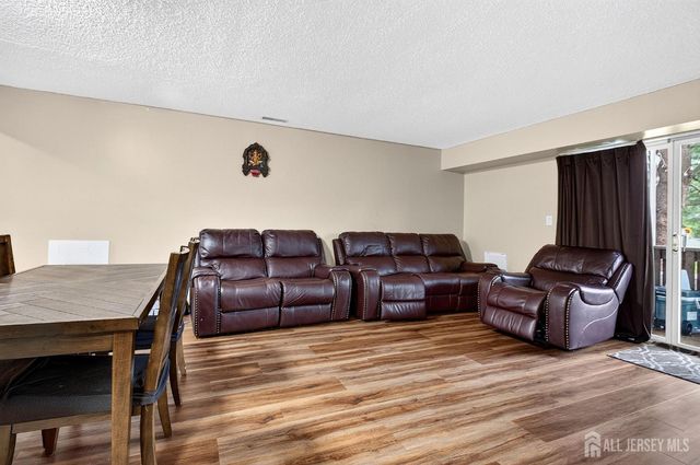 619 Aspen Drive, Plainsboro, NJ 08536