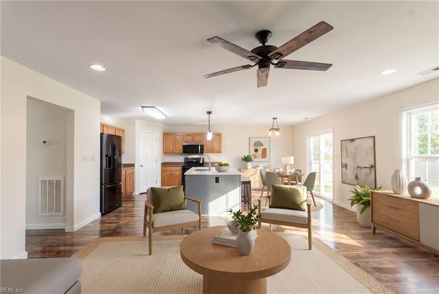 7246 Jeanne DR, Gloucester, VA 23061